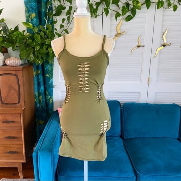 Urban Outfitters UO Slit Cut Out Macrame Mini Dress Olive Army Green New Medium - Picture 3 of 16